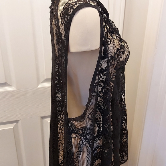 Black Lace Open Cover Up With Tassels No Tag OS - Picture 4 of 4